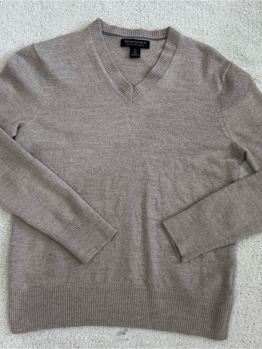 Banana Republic Men's V-Neck Sweater - Light Taupe